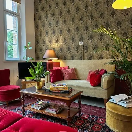 Chateau Le Bas Bleu, Maisons D'hotes Pour 20 Pers Holiday home *