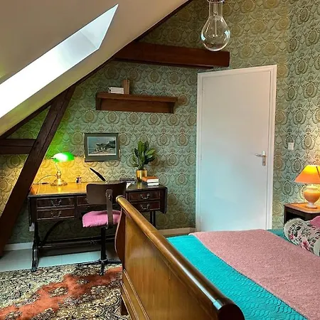Chateau Le Bas Bleu, Maisons D'hotes Pour 20 Pers Holiday home