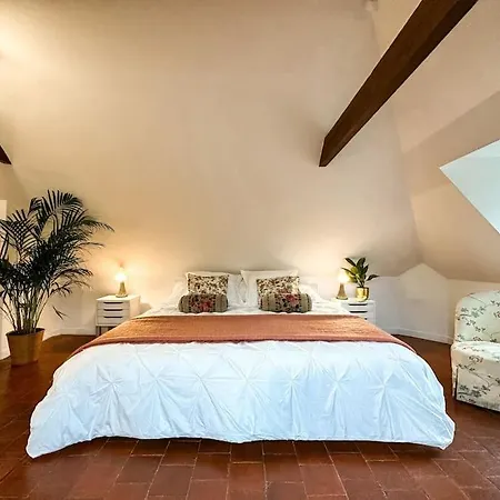 Chateau Le Bas Bleu, Maisons D'hotes Pour 20 Pers Holiday home Quesnoy-le-Montant