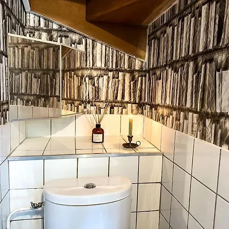 Chateau Le Bas Bleu, Maisons D'hotes Pour 20 Pers Quesnoy-le-Montant