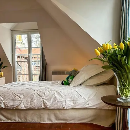 Holiday home Chateau Le Bas Bleu, Maisons D'hotes Pour 20 Pers