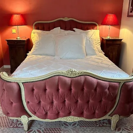 Chateau Le Bas Bleu, Maisons D'hotes Pour 20 Pers Holiday home Quesnoy-le-Montant
