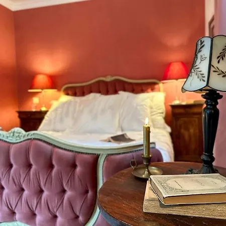 Holiday home Chateau Le Bas Bleu, Maisons D'hotes Pour 20 Pers Quesnoy-le-Montant